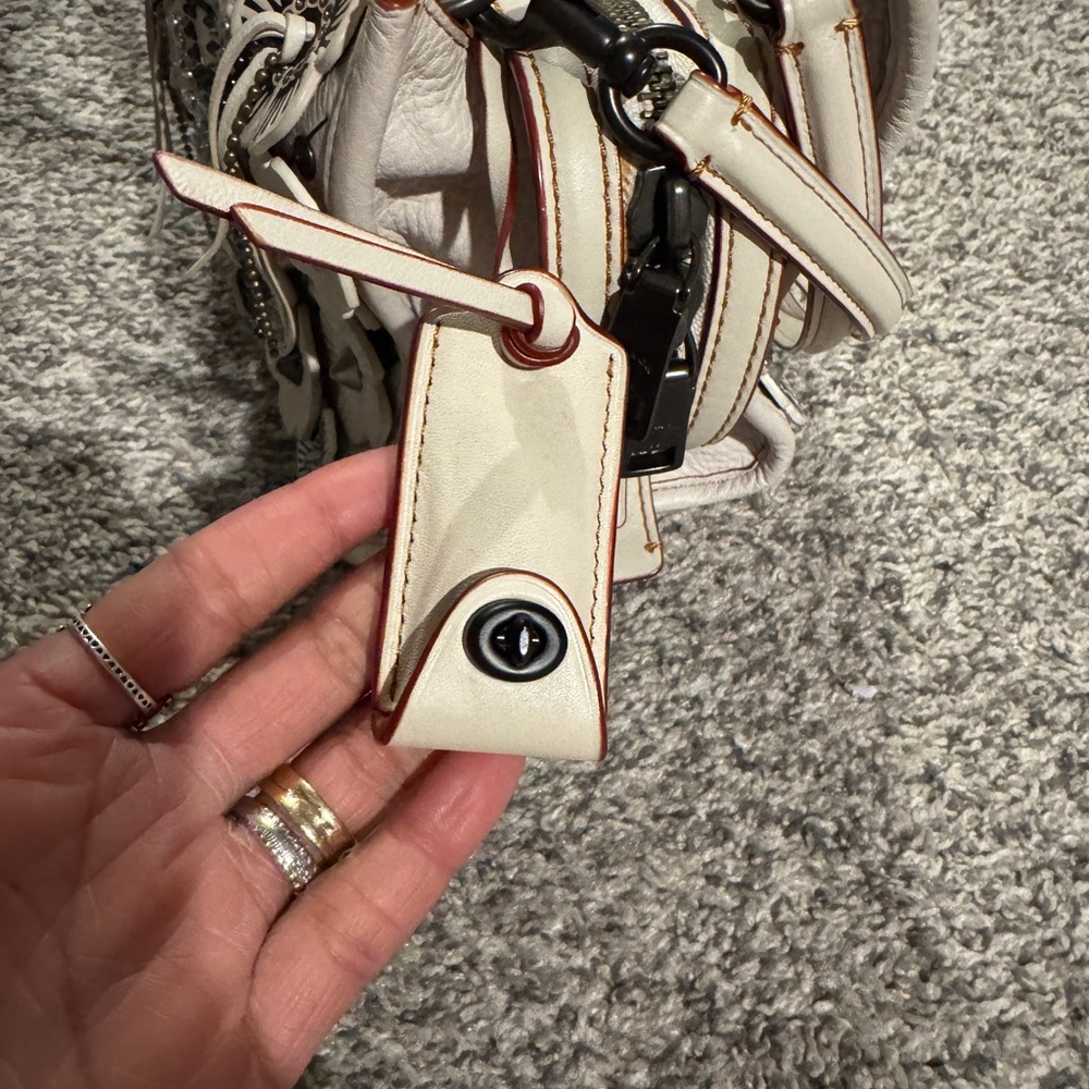 Coach Wild Tea Rose Rogue 25 - Picture 8 of 14